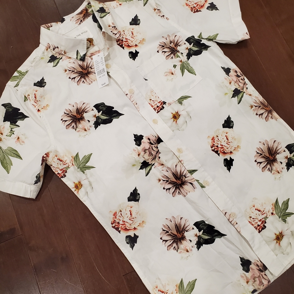 On the byas Pac Sun button down mens